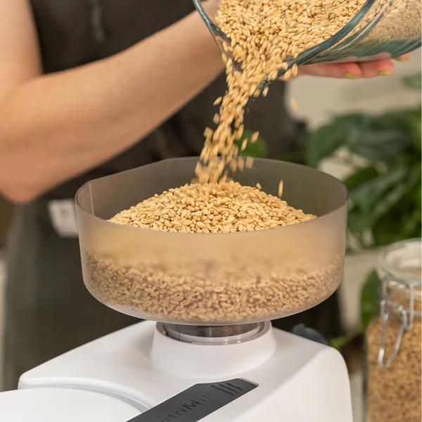 Nutrimill Impact Grain Mill (SOBRE PEDIDO)